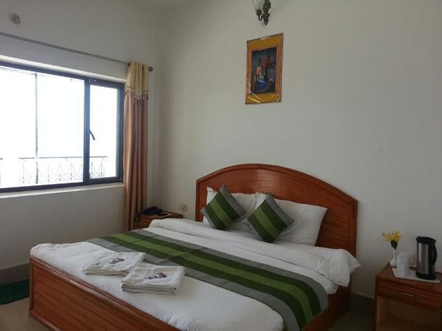 Bright Sunny Pines Hotel & Resort Lansdowne Luaran gambar